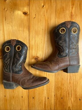 Kids Ariat cowboy boots